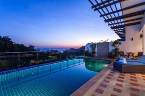 Seaview penthouse with pool at Kamala